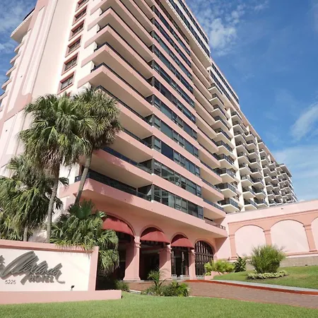 Oceanview Apartment On The Beach 123